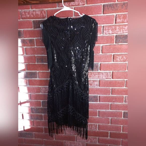 Black dress - Picture 5 of 5